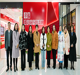 常州市妇联副主席周清娴一行调研武进人民商场妇联建设